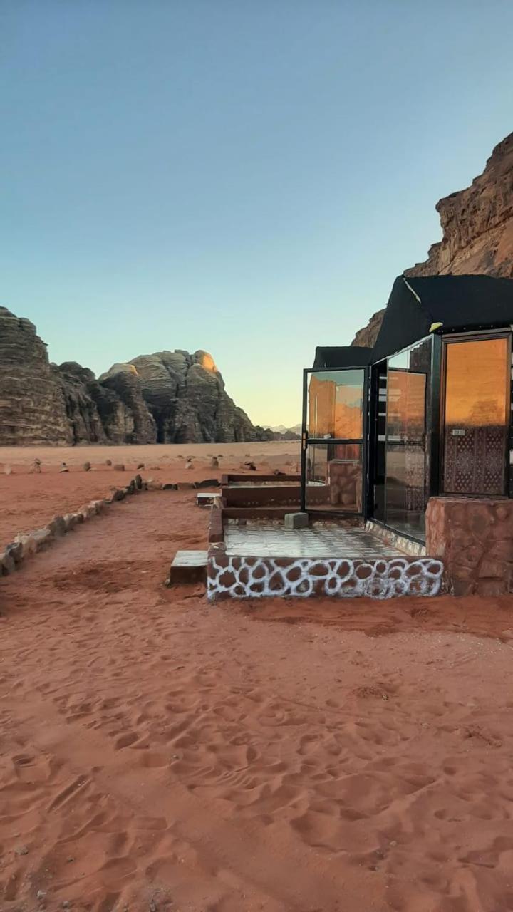 Omar Ghazi Camp Hotel Вади Рум Екстериор снимка