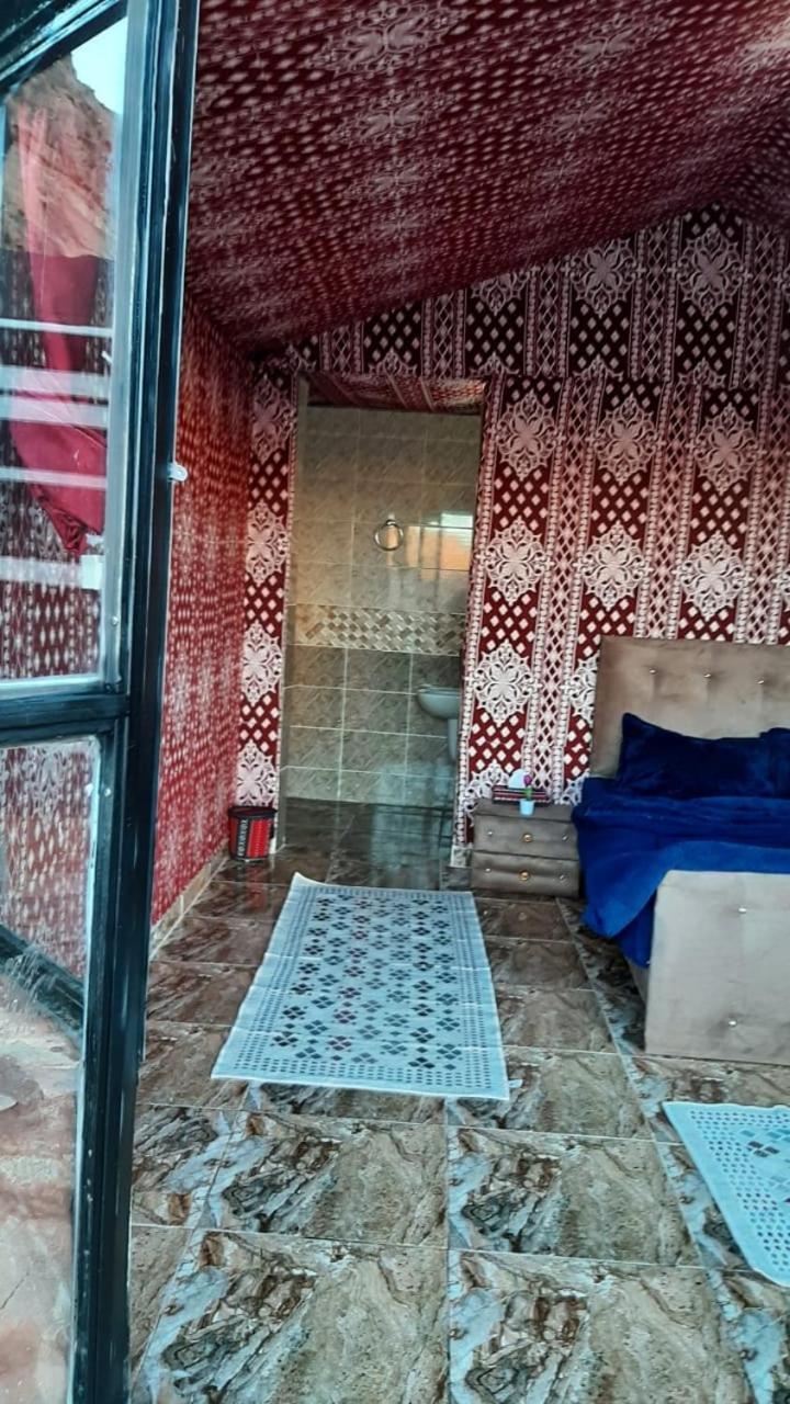 Omar Ghazi Camp Hotel Вади Рум Екстериор снимка