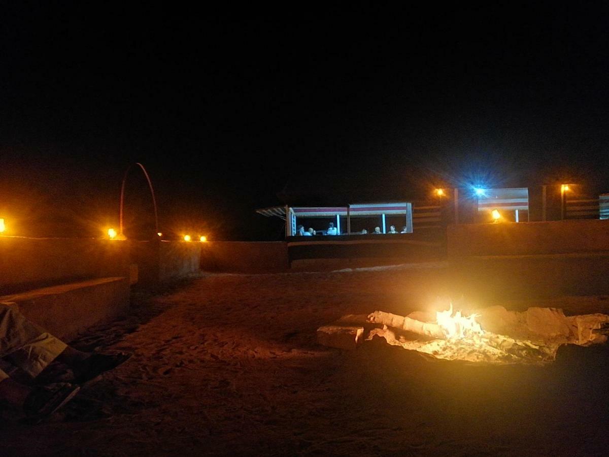 Omar Ghazi Camp Hotel Вади Рум Екстериор снимка